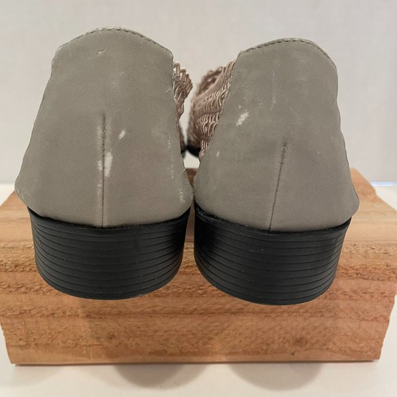 Karen Scott "Bayside" Soft Step Loafer Taupe Mesh 1" Heel Size 7M - Picture 3 of 7